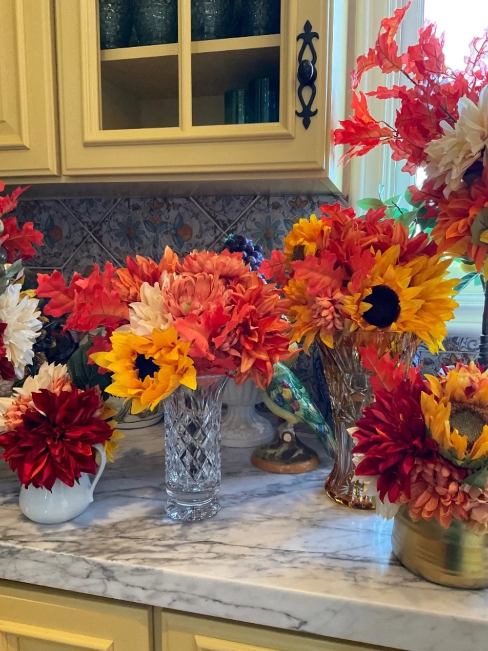 Set of 6 fall faux floral boquets in various sizes ( vases NOT included)